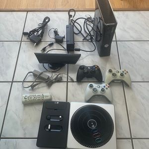 XBOX GAME CONSOLE